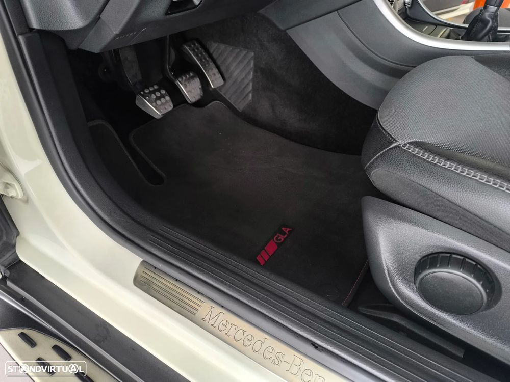 Mercedes-Benz GLA 200 CDi Style - 26
