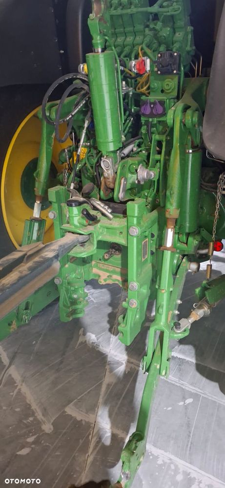 John Deere 6R 215 - 17