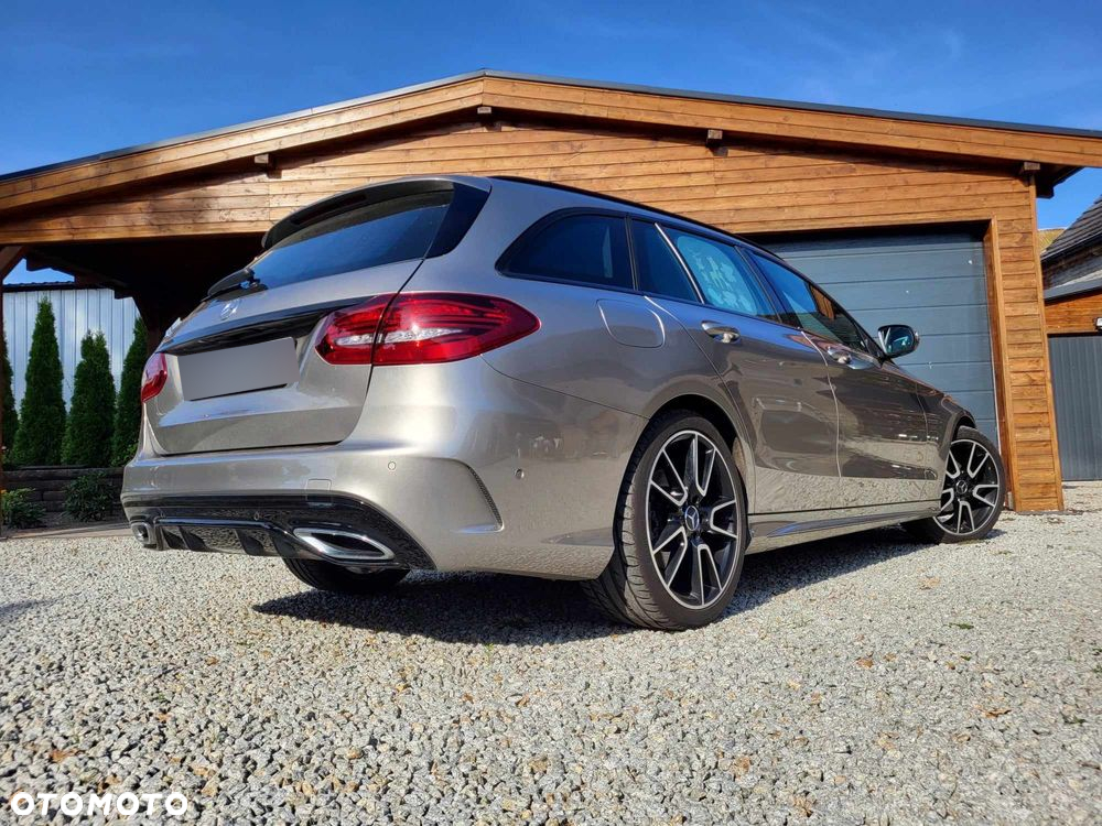 Mercedes-Benz Klasa C 220 d T 9G-TRONIC AMG Line - 11