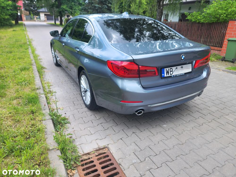 BMW Seria 5 520d Luxury Line - 4