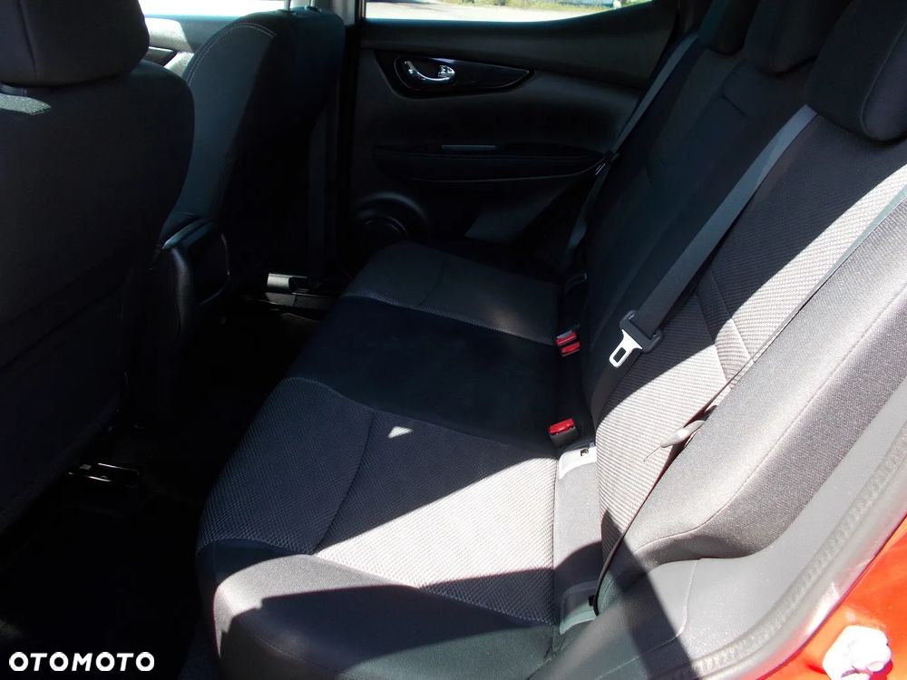 Nissan Qashqai 1.6 DCi Xtronic ACENTA - 16