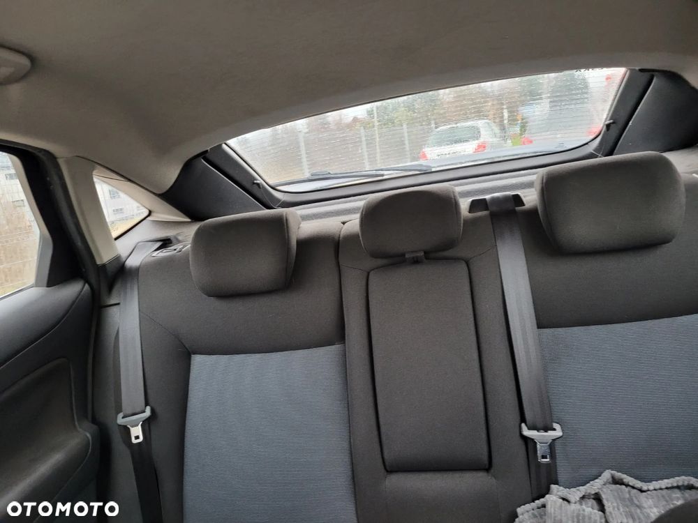 Ford Mondeo 1.8 TDCi Silver X - 22