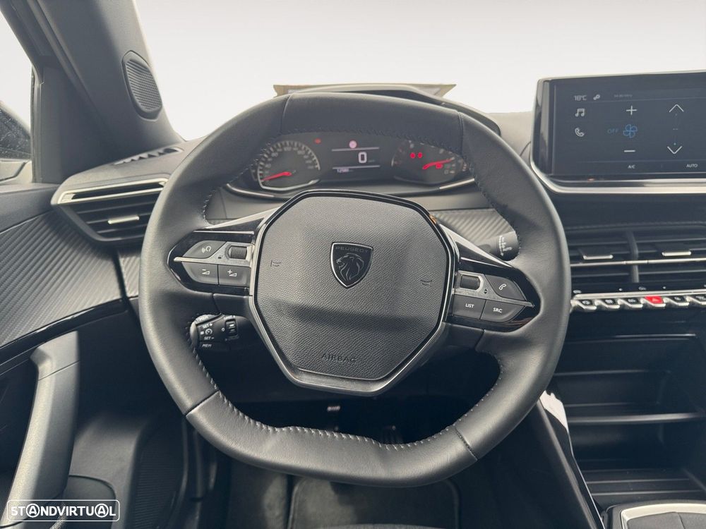 Peugeot 2008 1.2 PureTech Style - 12