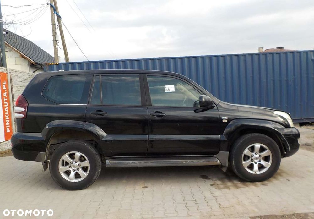 Toyota Land Cruiser - 20