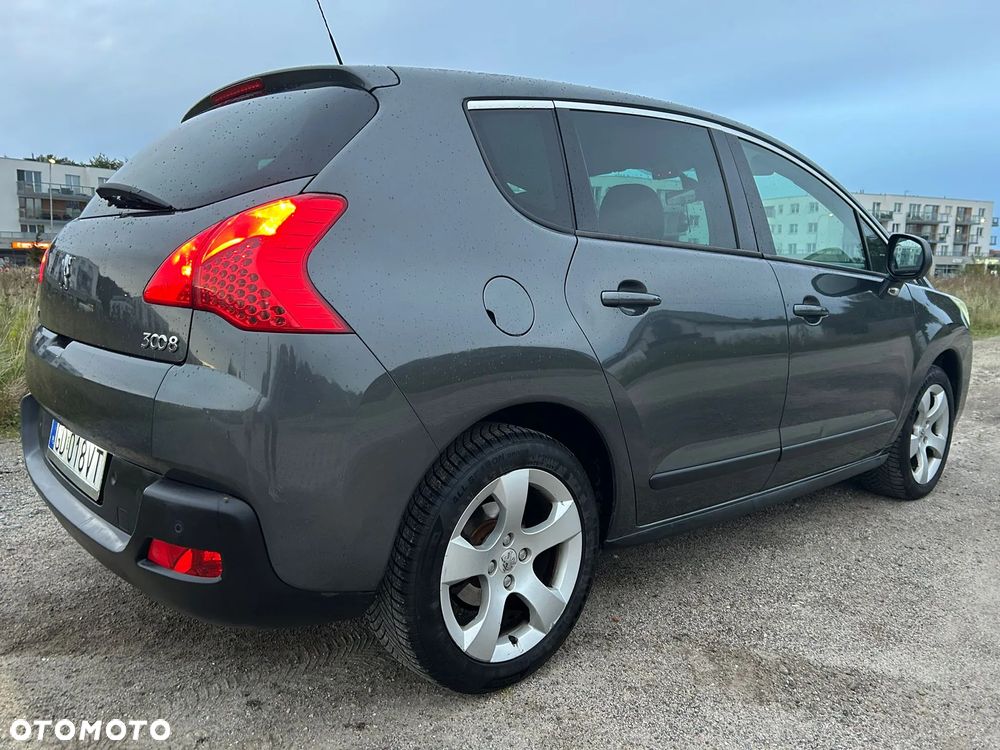Peugeot 3008 1.6 HDi Premium - 5