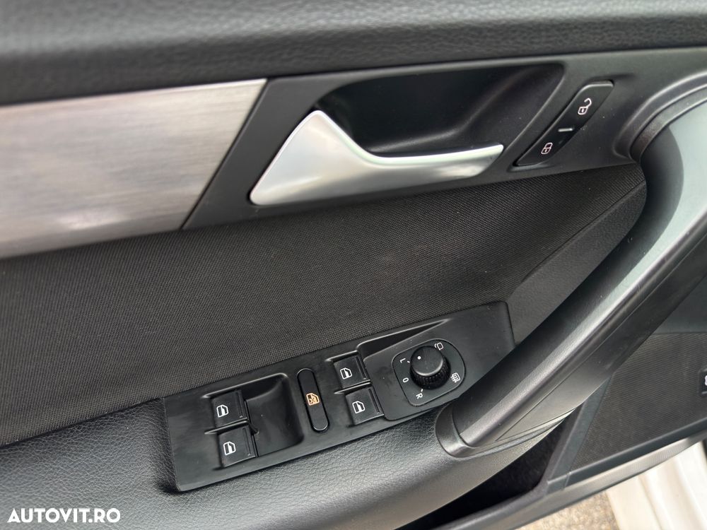 Volkswagen Passat Variant 2.0 TDI BlueMotion Technology Exclusive - 17
