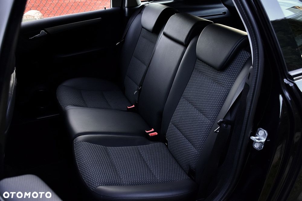 Mercedes-Benz Klasa B 180 BlueEFFICIENCY SPORT EDITION - 33