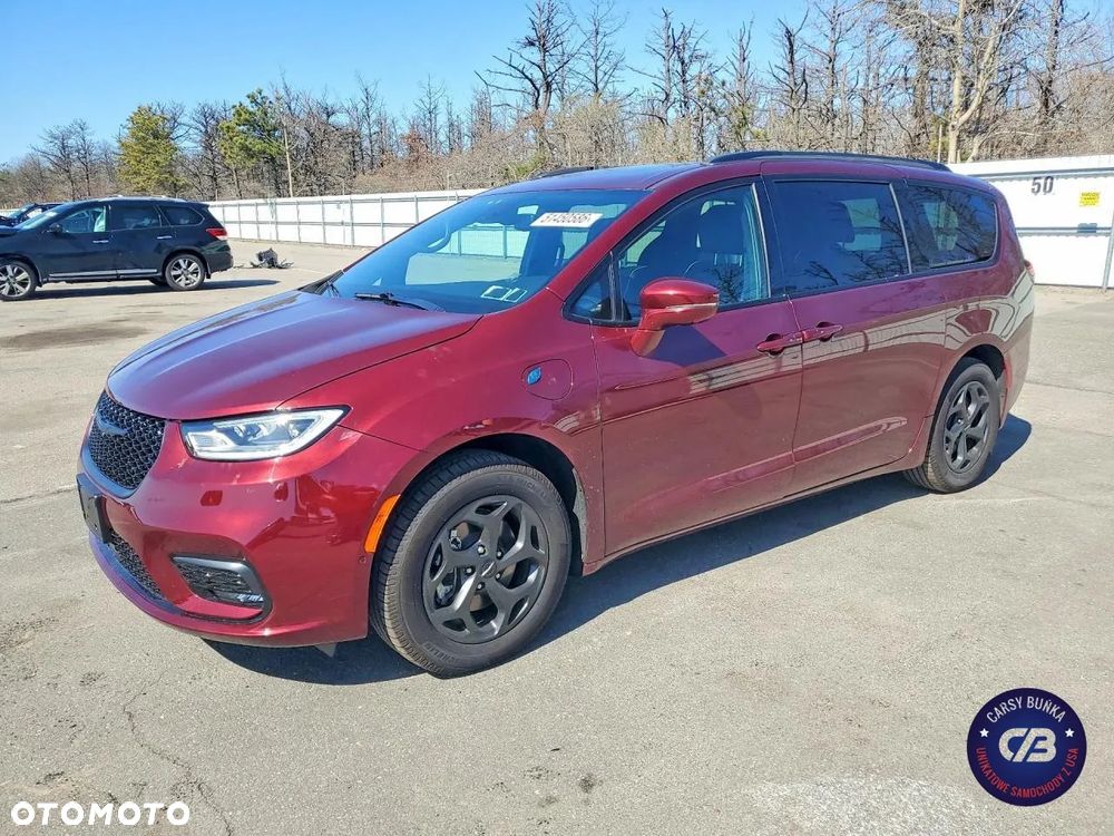 Chrysler Pacifica - 11