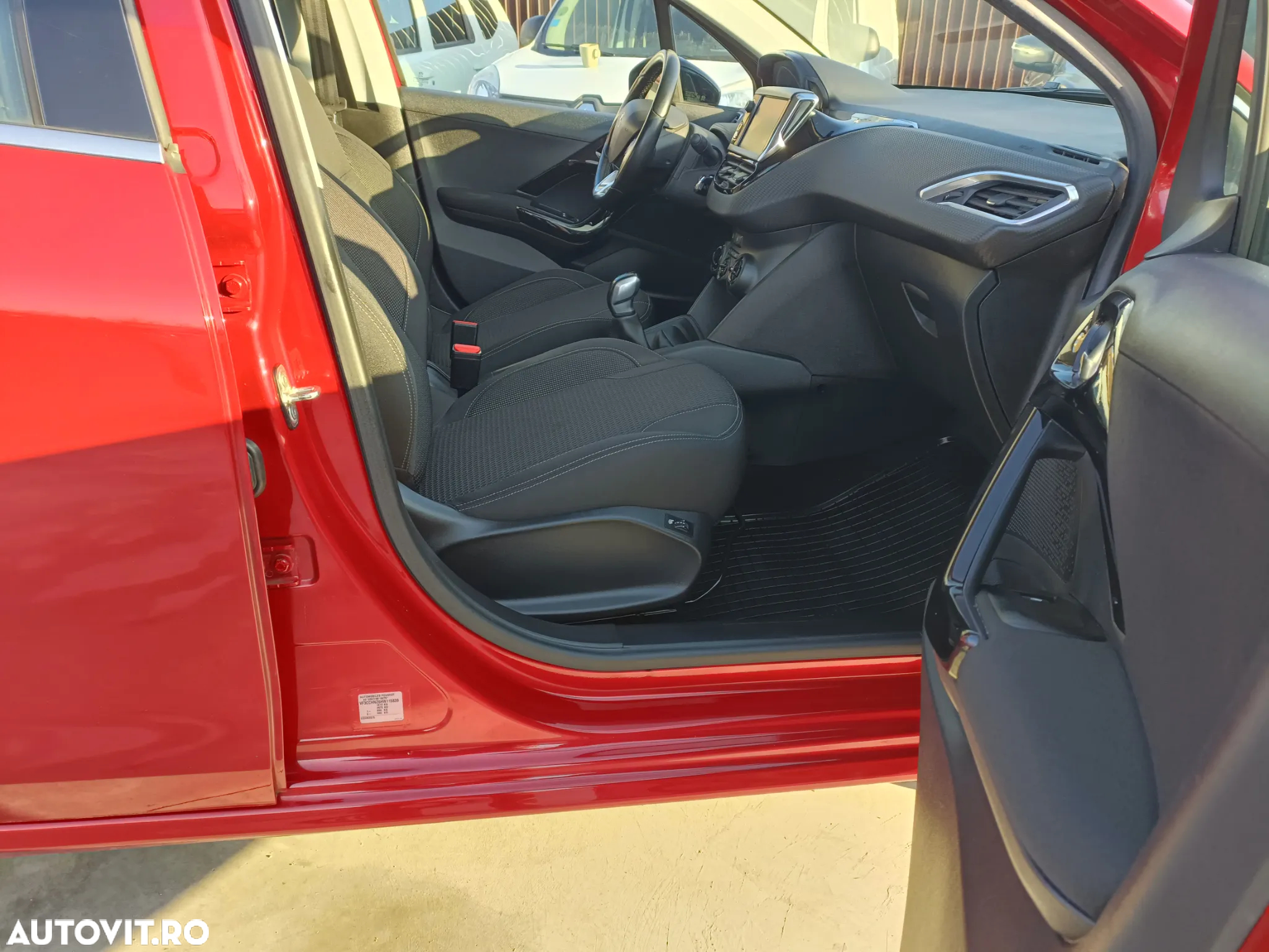 Peugeot 208 PureTech 110 Stop & Start Allure - 7