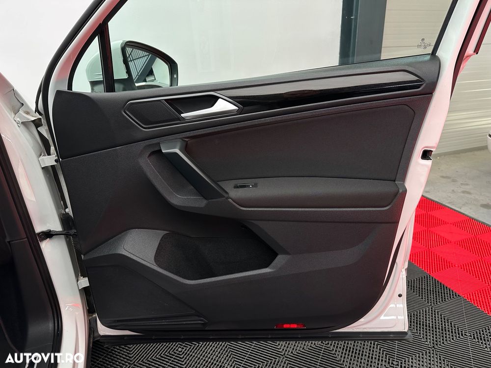 Volkswagen Tiguan 2.0 TDI SCR (BlueMotion Technology) Sound - 25