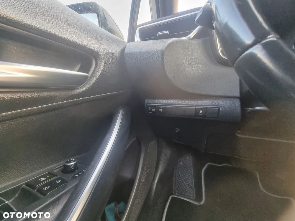 Toyota Corolla 2.0 Hybrid Executive - 19
