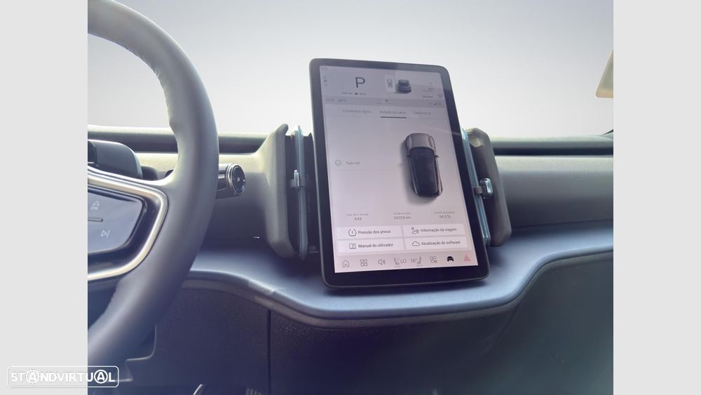 Volvo EX30 69 kWh Single Motor Extended Range Plus - 14