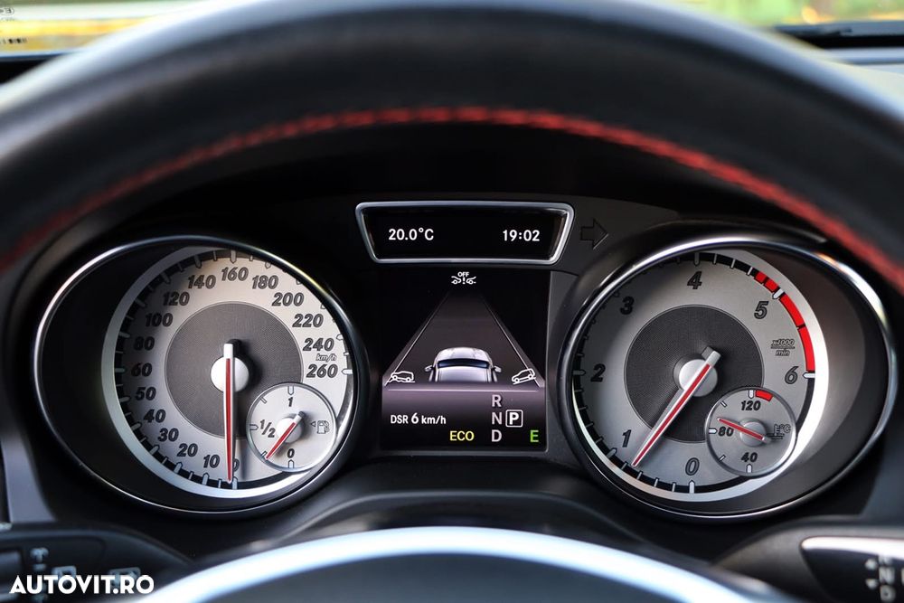 Mercedes-Benz GLA 220 CDI 4MATIC 7G-DCT AMG Line - 23