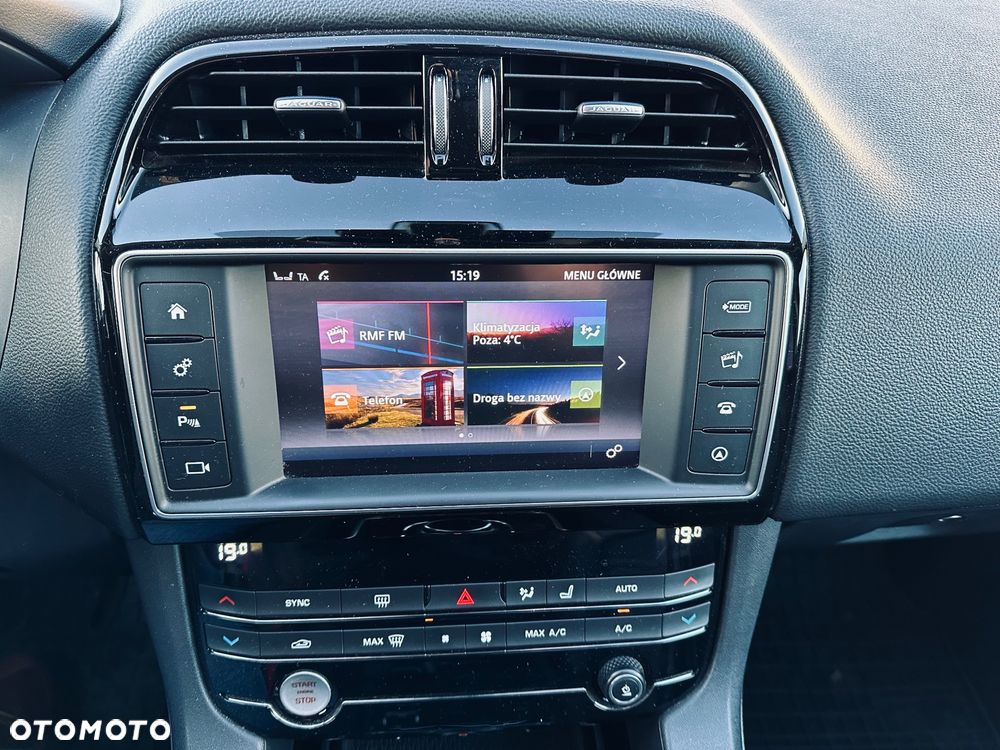 Jaguar F-Pace 2.0 i4D AWD Prestige - 31