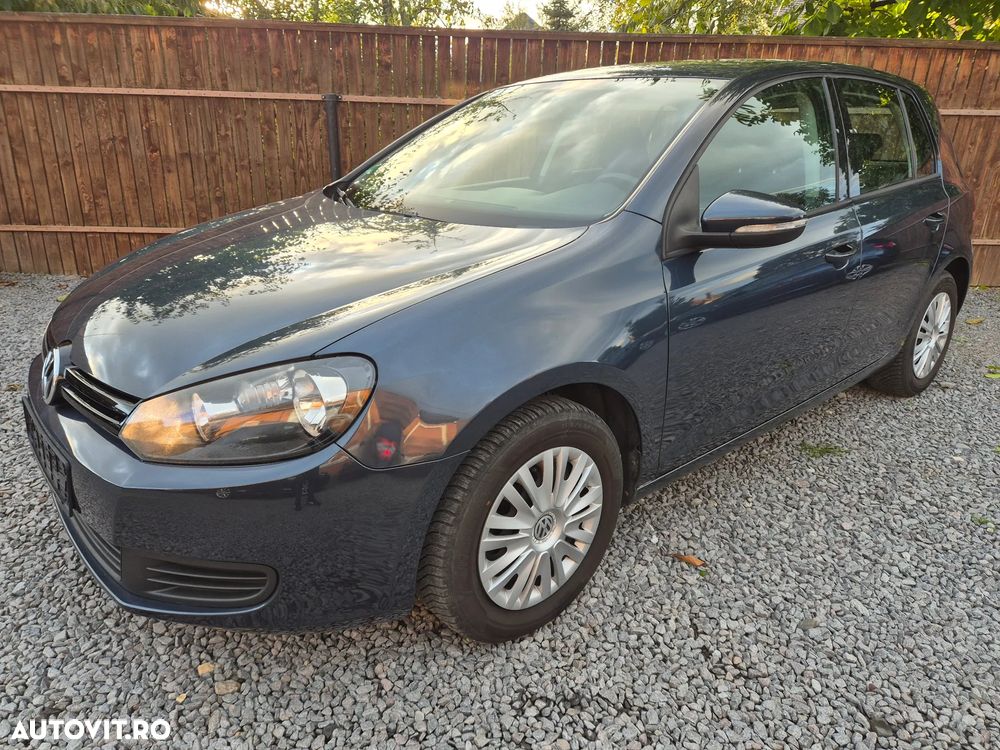 Volkswagen Golf - 2