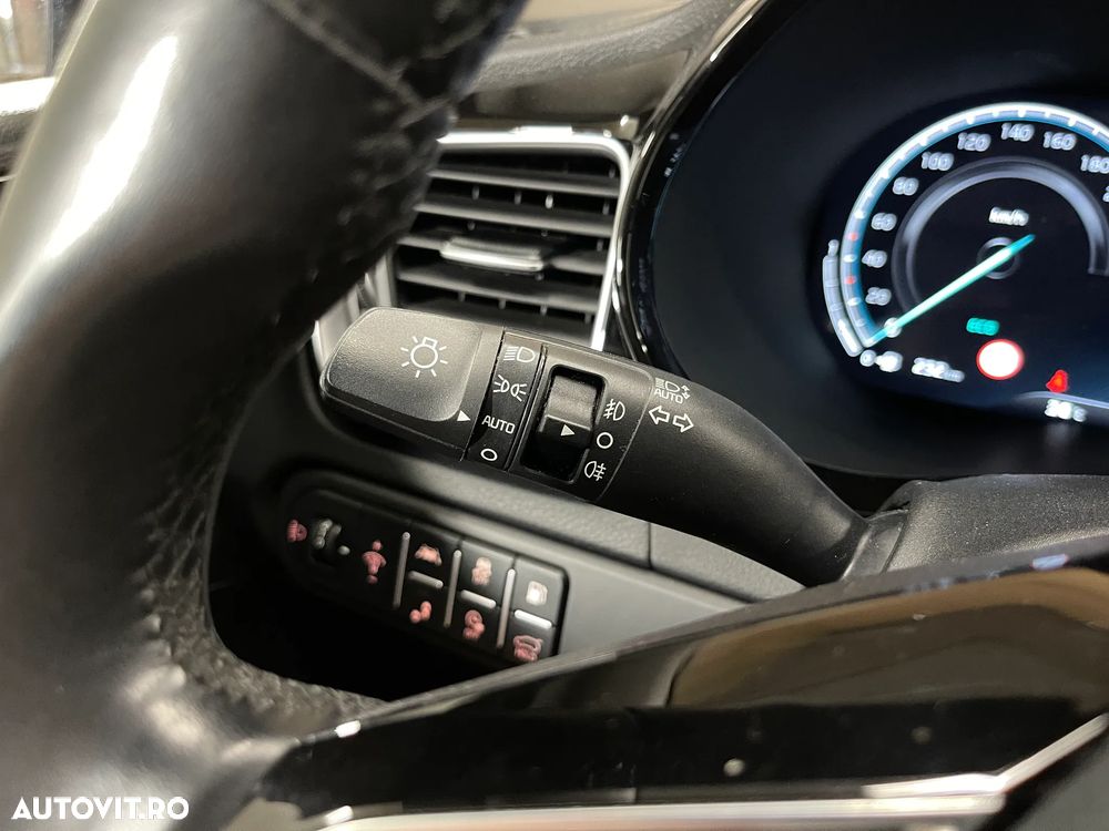 Kia Ceed 1.6 GDI DCT OPF Platinum - 27