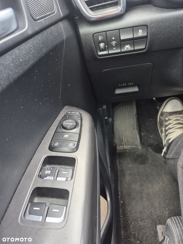 Kia Sportage - 12