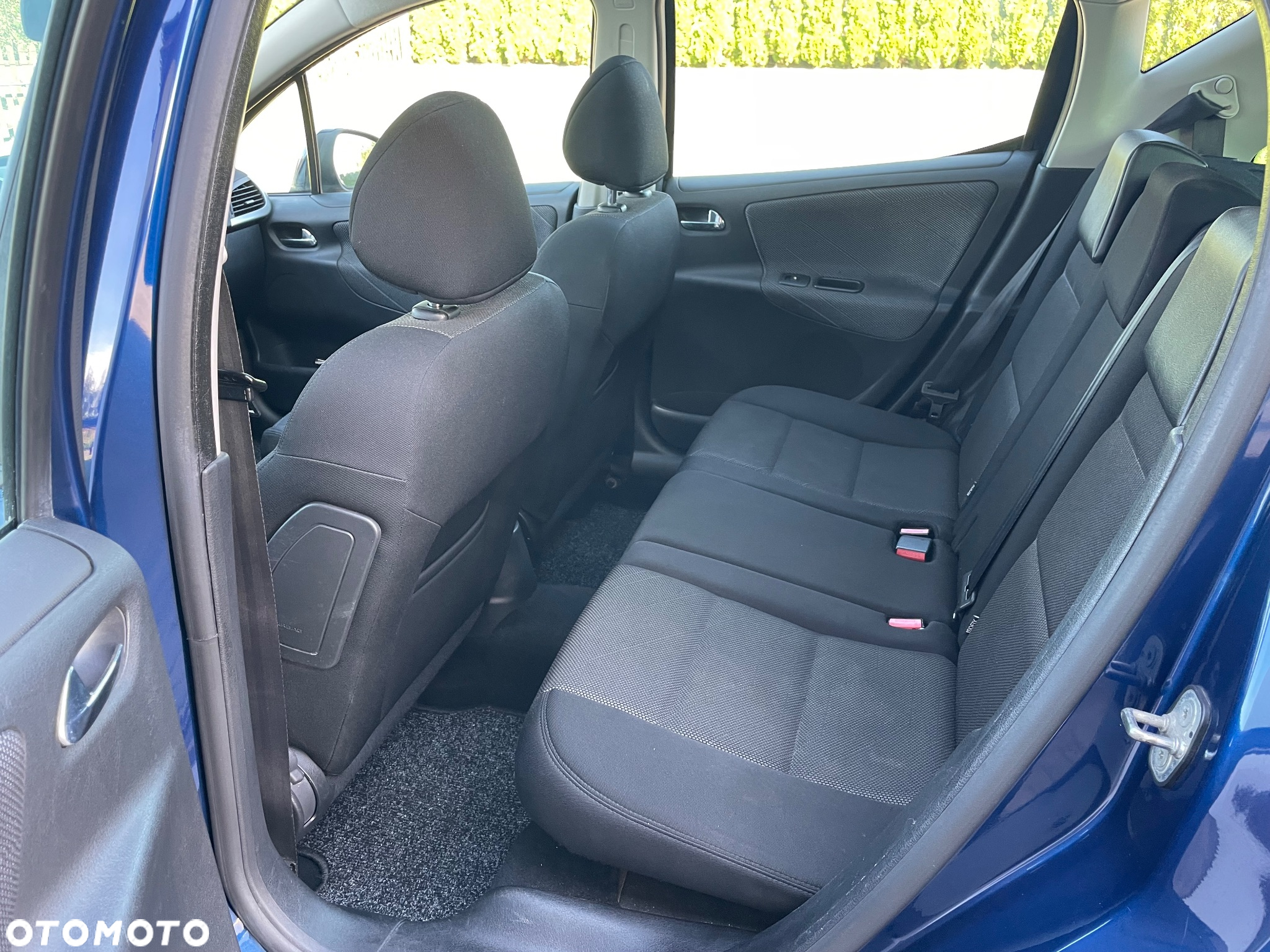 Peugeot 207 - 8
