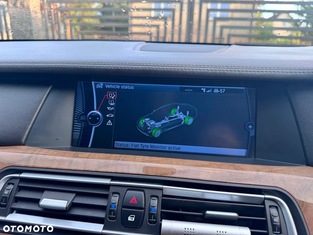 BMW Seria 7 730d L - 34