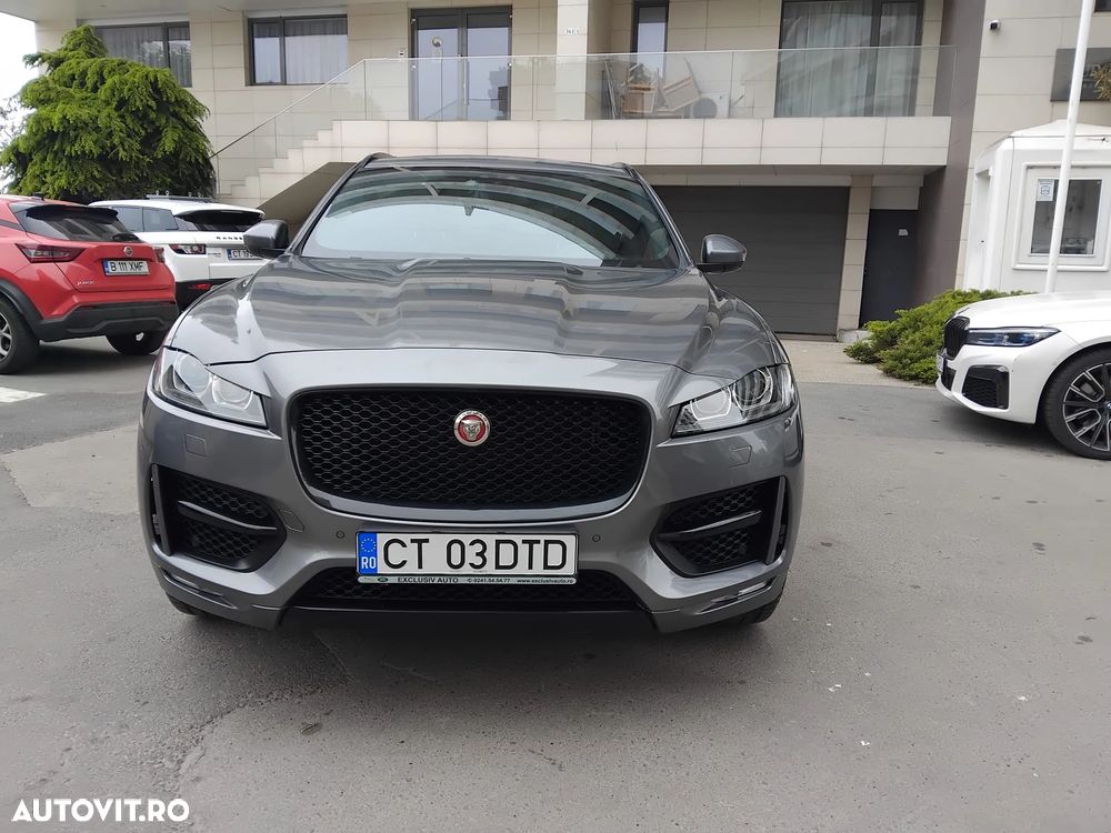 Jaguar F-Pace - 11