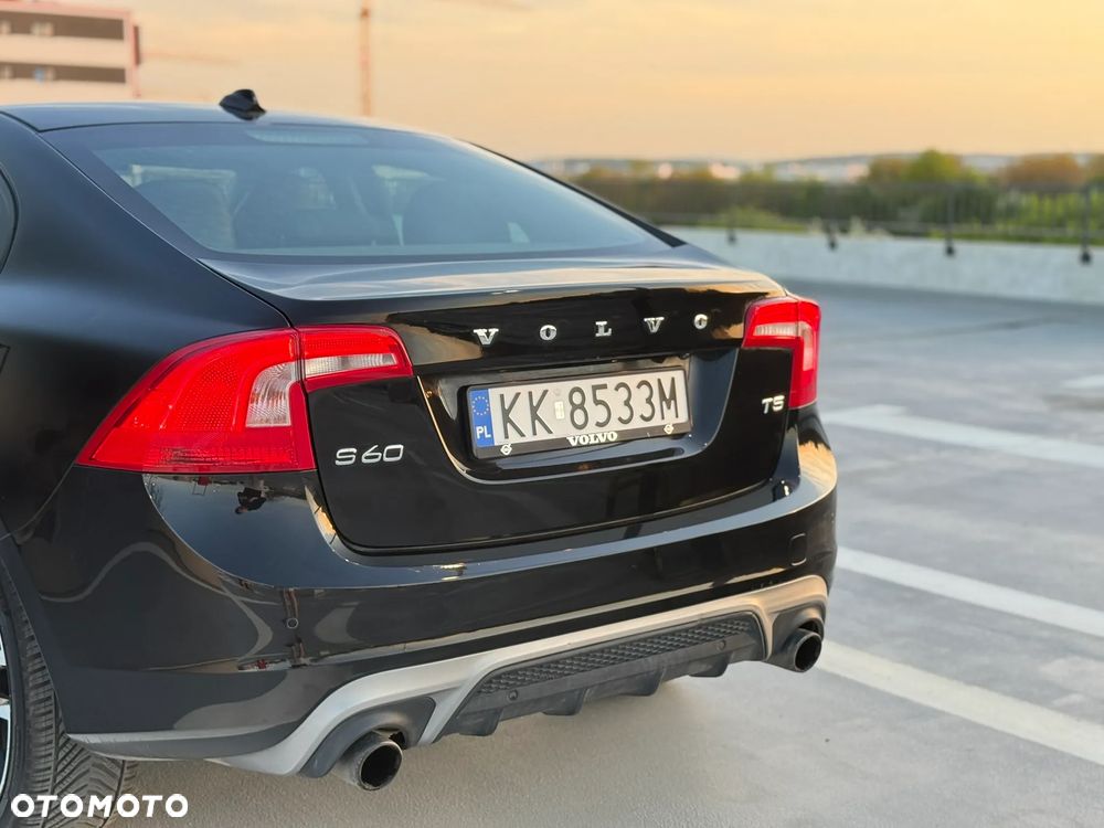 Volvo S60 T5 Geartronic RDesign - 13