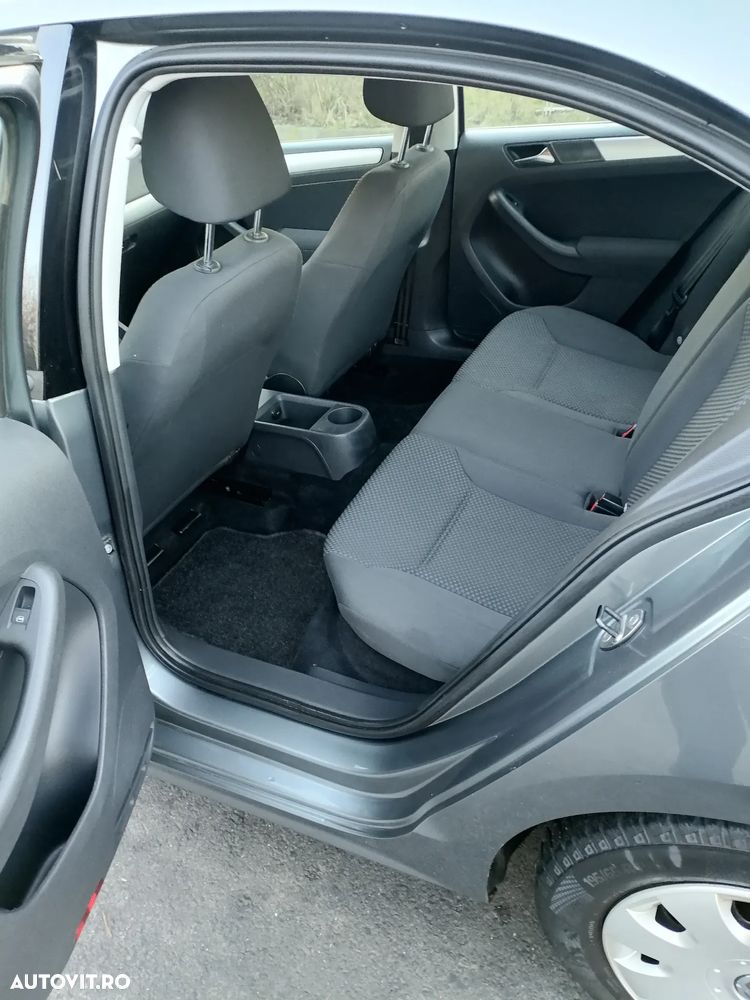 Volkswagen Jetta 1.6 TDI DPF Comfortline - 5