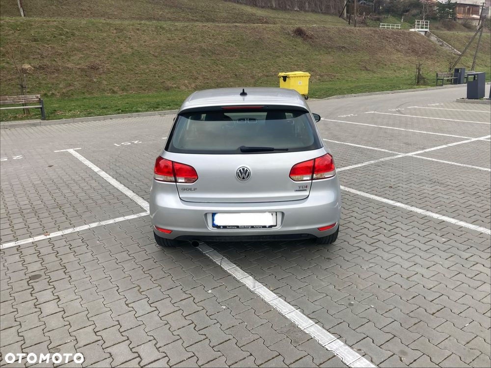 Volkswagen Golf 1.6 TDI DPF BlueMotion Technology DSG Comfortline - 5