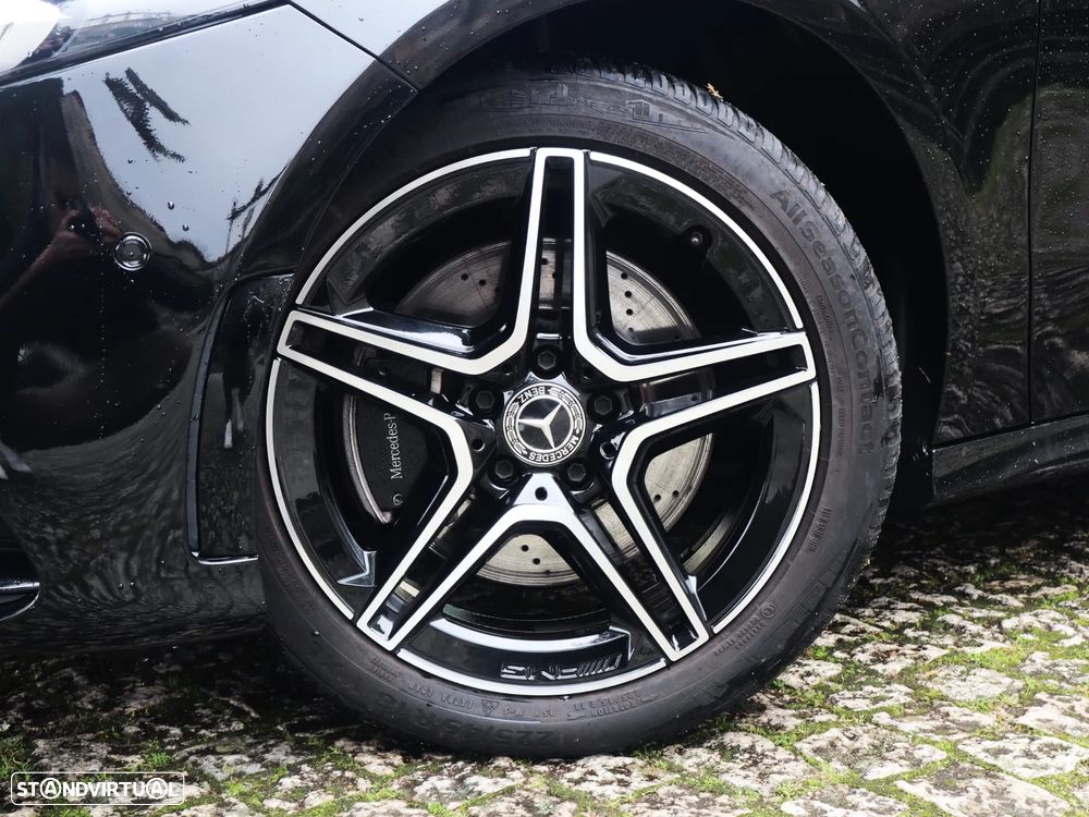 Mercedes-Benz A 250 e AMG Line - 10