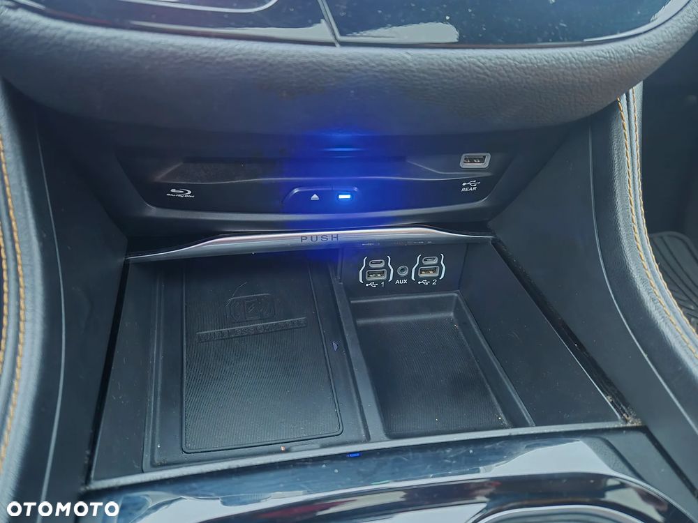 Chrysler Pacifica - 38