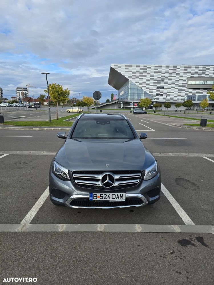Mercedes-Benz GLC - 1
