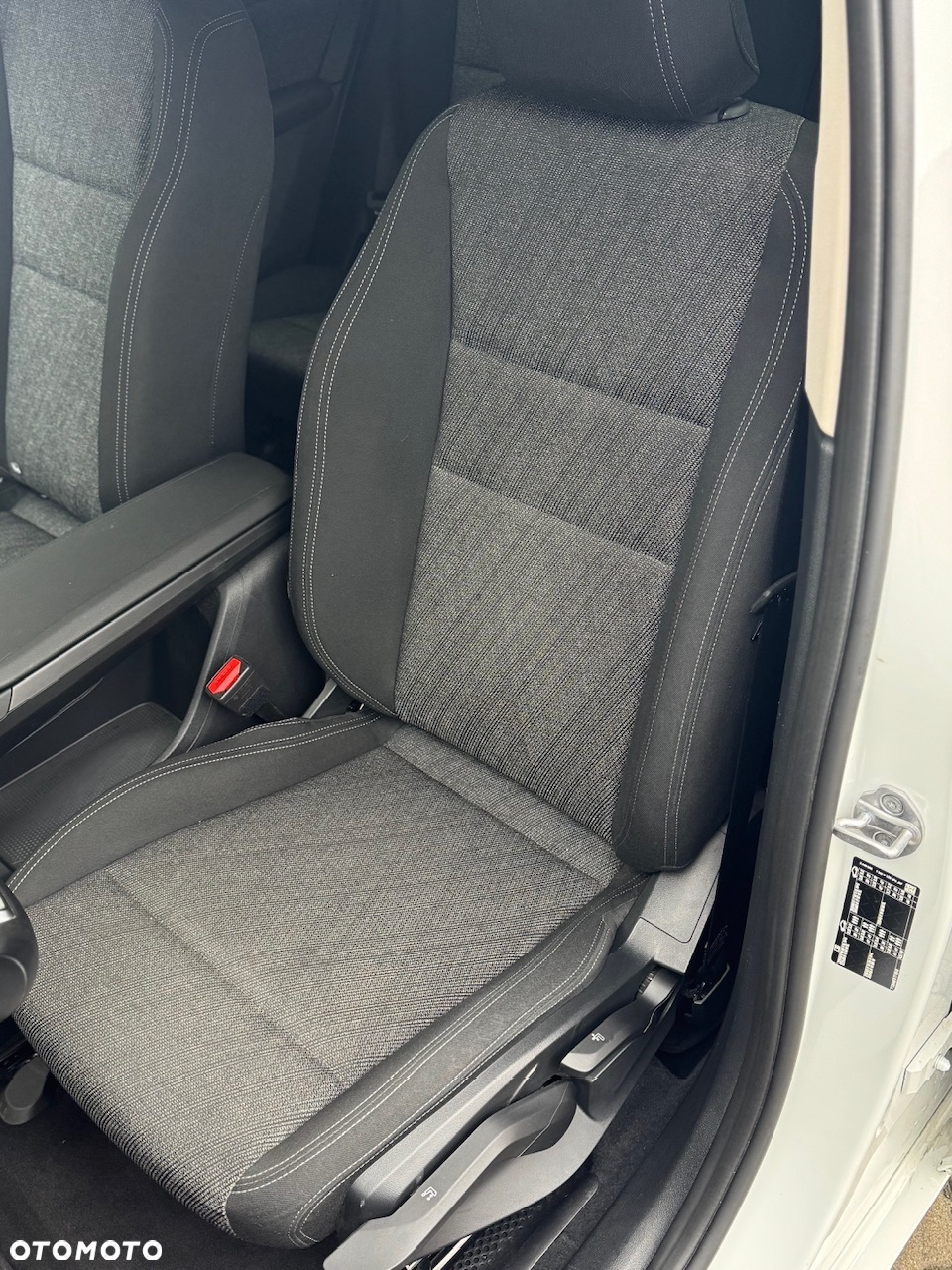 BMW Seria 2 218d Gran Tourer Sport-Aut Luxury Line - 14