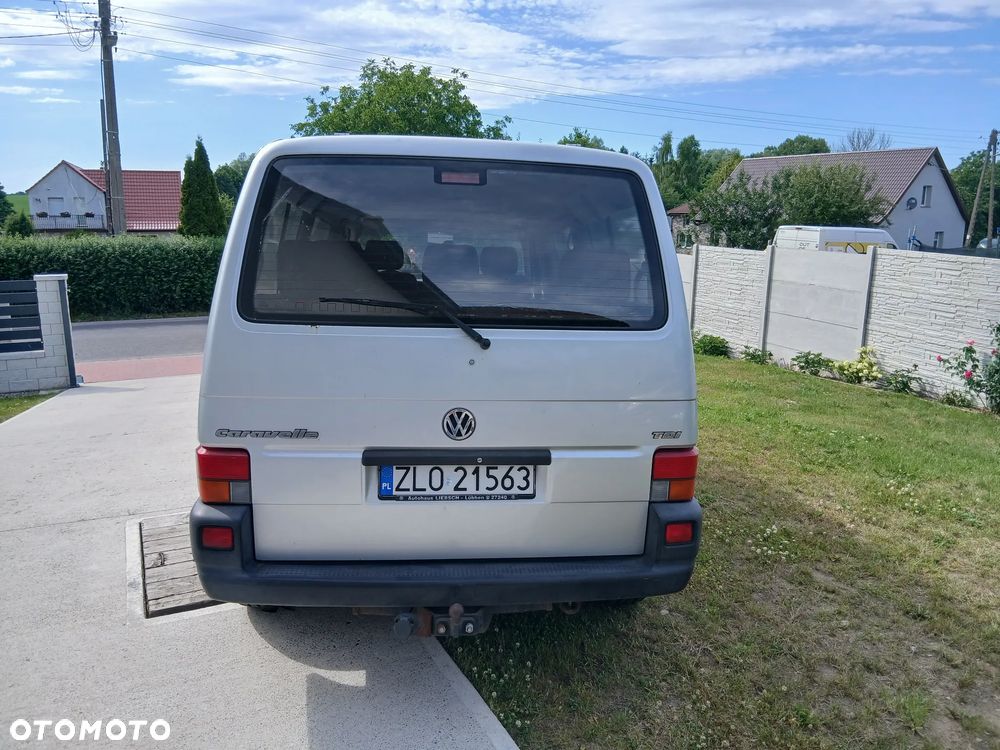 Volkswagen Caravelle Basis / CL - 4