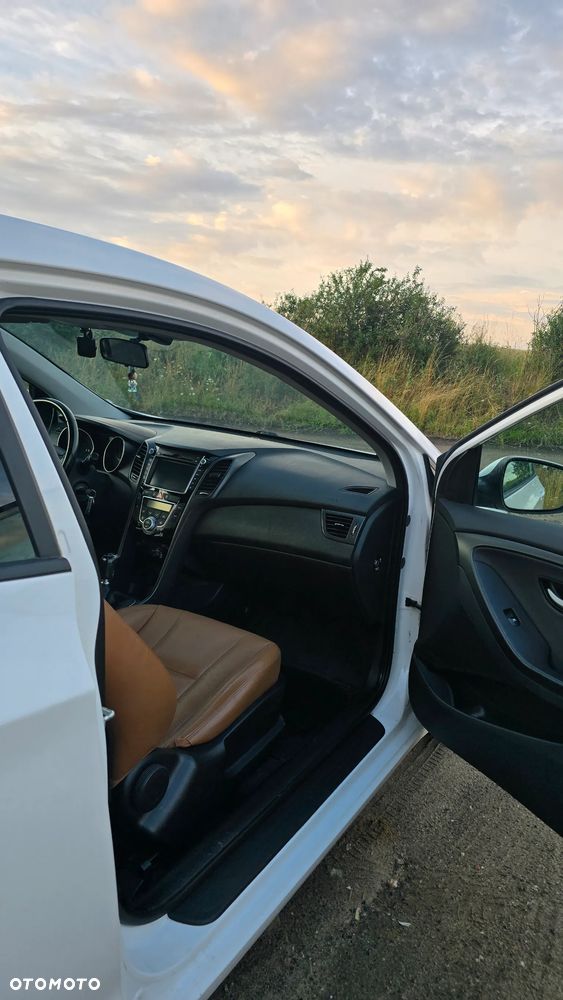 Hyundai i30 1.6 GDI Premium - 7