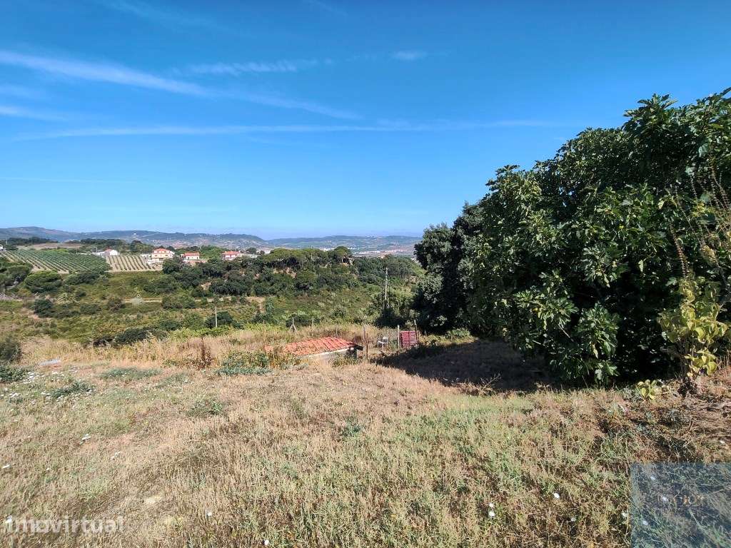 Terreno com Projeto Aprovado para Construção de 5 moradias em Arrud... - Grande imagem: 2/46