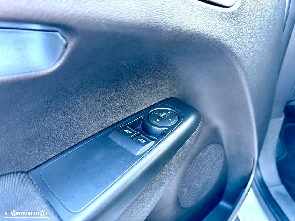 Ford Transit Courier 1.5TDCi 100cv TREND | IVA DEDUTÍVEL! | 1 DONO - 33