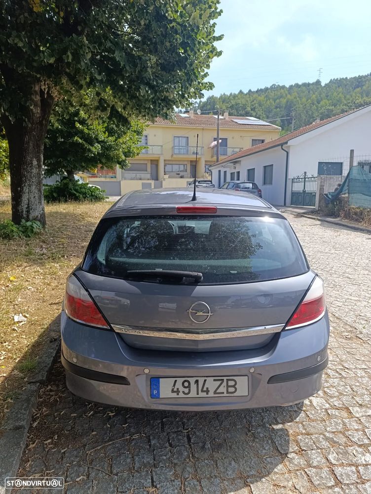 Opel Astra 1.4 Enjoy - 12