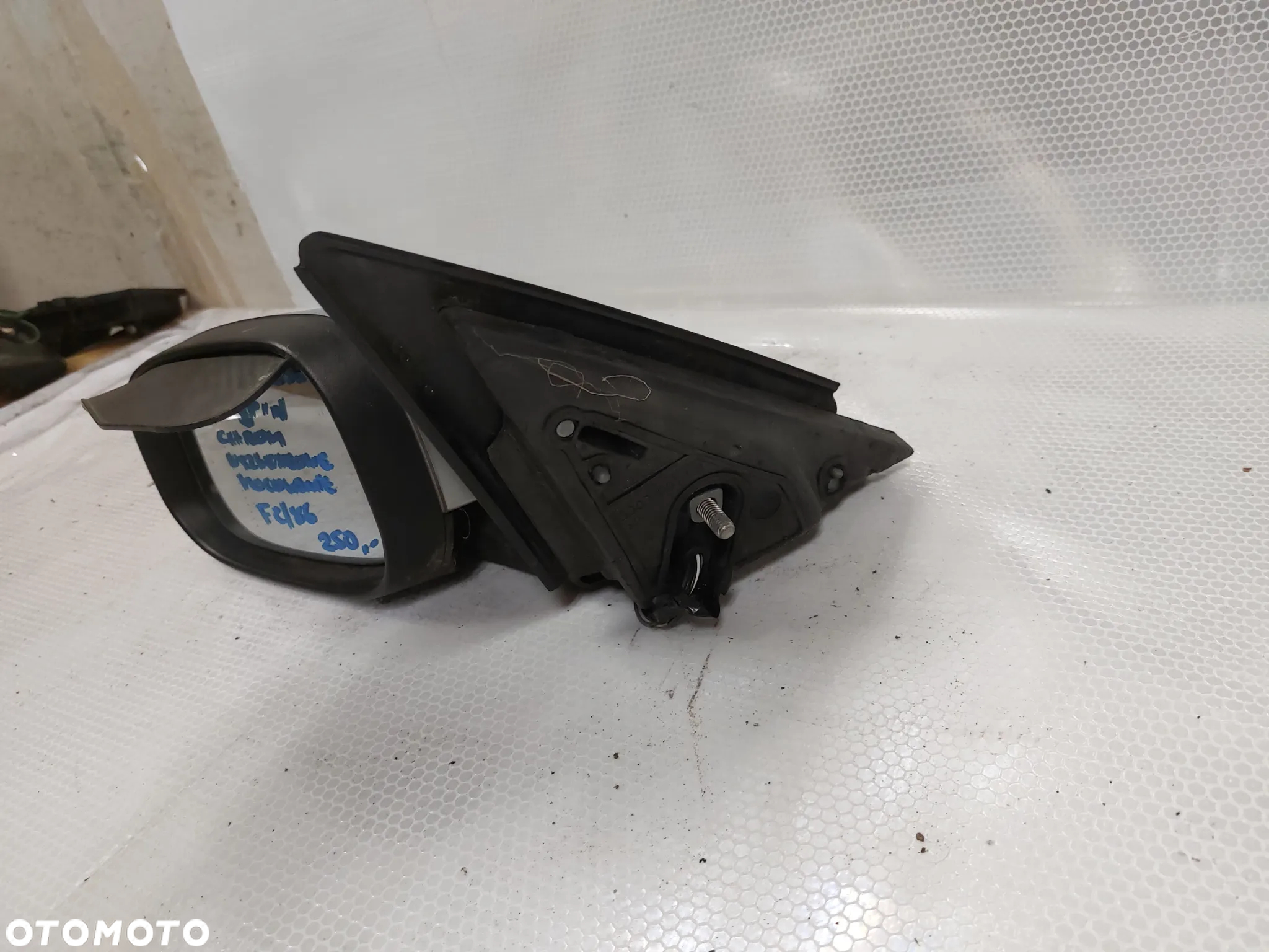 - LUSTERKO ELEKTRYCZNE LEWE VOLVO C30 USZKODZONE MOCOWANIE CHROM 8PIN - 3