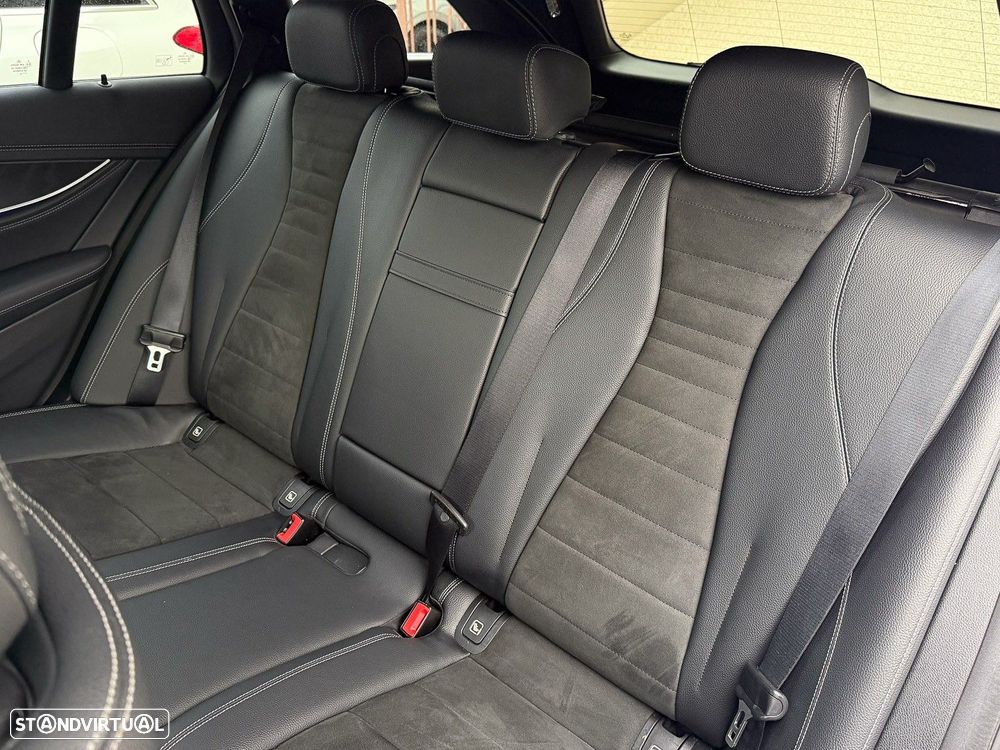 Mercedes-Benz E 300 de T 9G-TRONIC AMG Line - 23