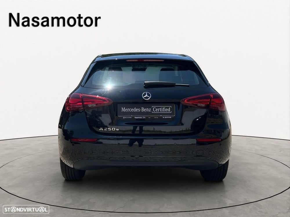 Mercedes-Benz A 250 — fotografia 3
