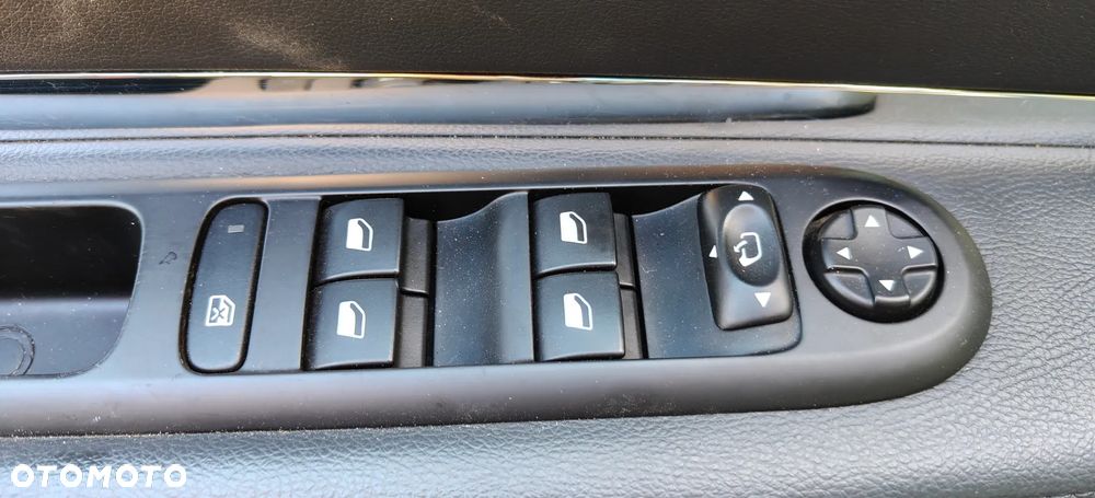 Peugeot 3008 BlueHDi 150 Stop & Start Business-Line - 24