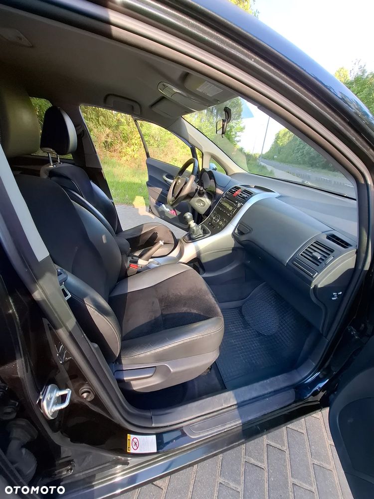 Toyota Auris 1.6 Dynamic - 19