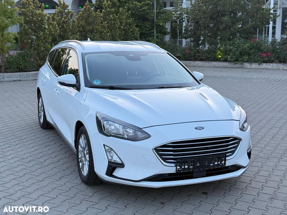 Ford Focus - 1