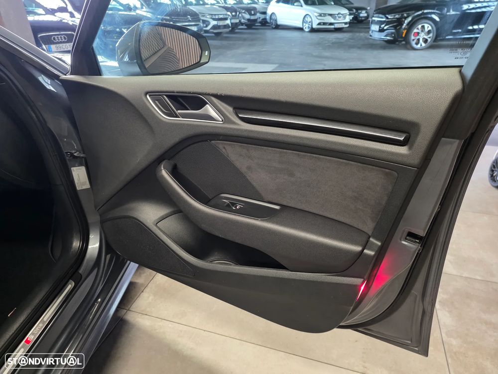 Audi A3 Sportback 2.0 TDI quattro S-line S tronic - 25