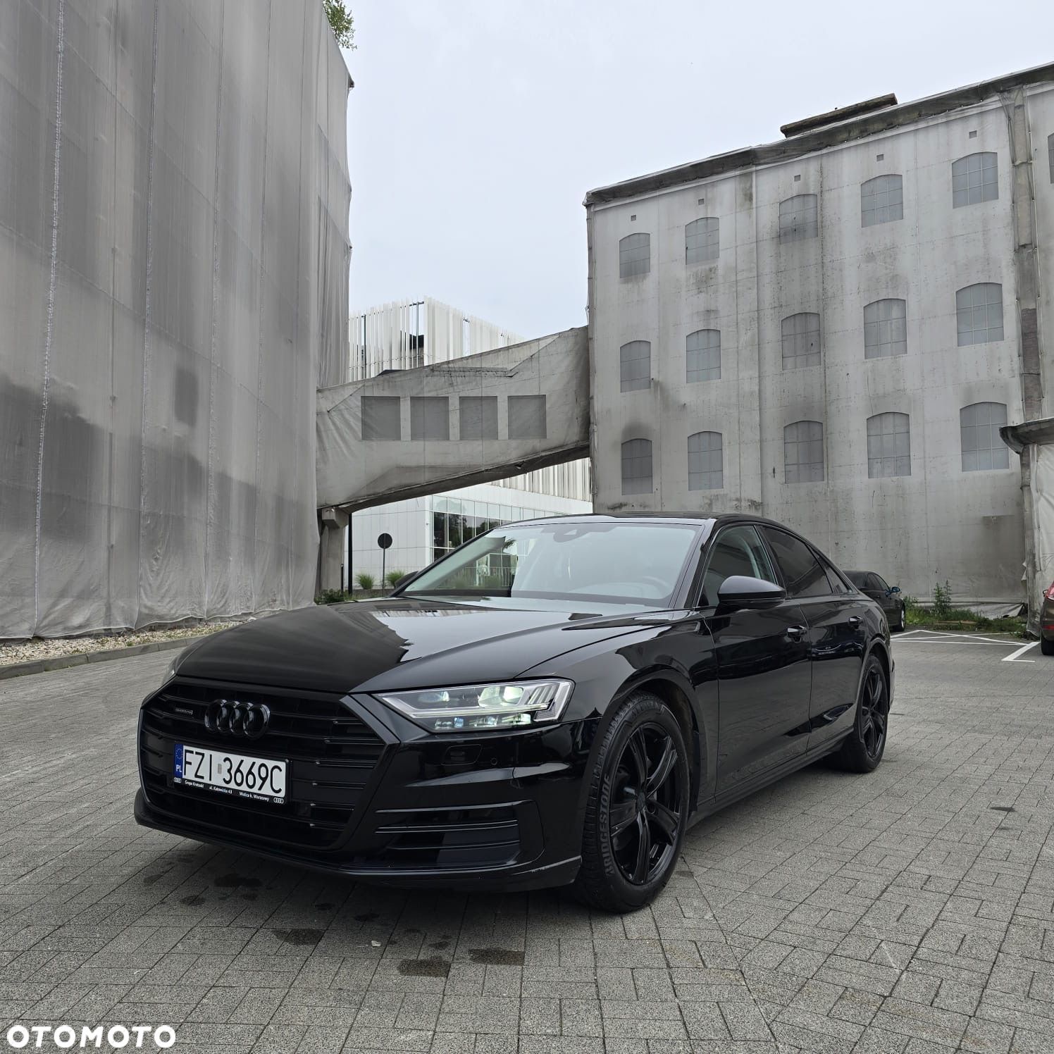 Audi A8 - 1