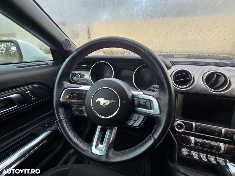 Ford Mustang - 11
