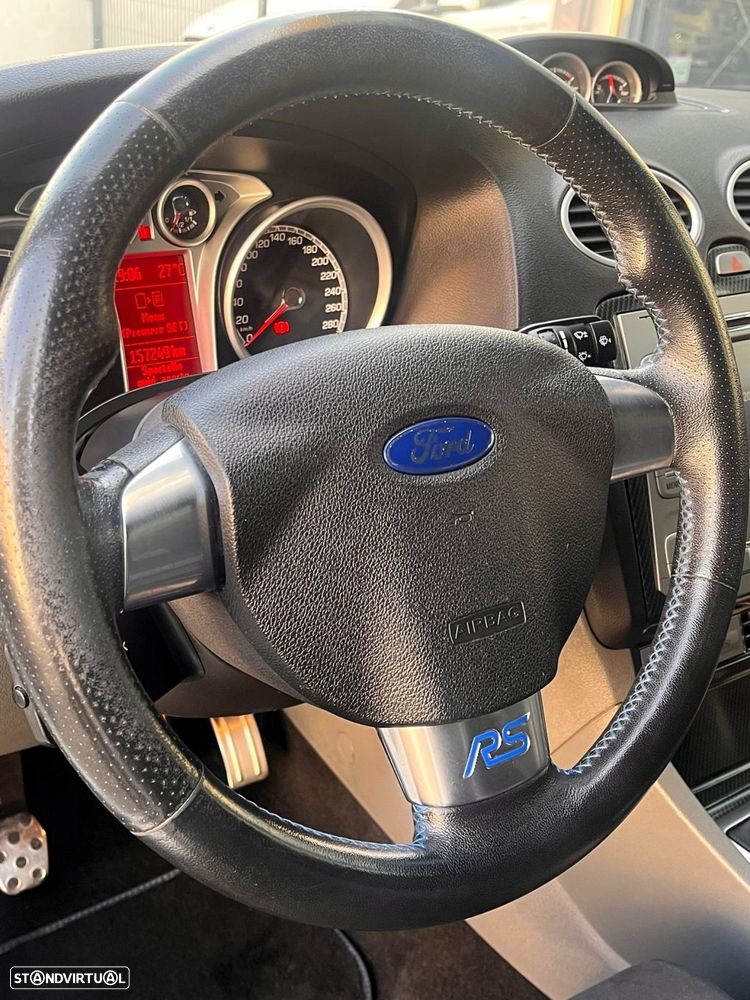 Ford Focus 2.5 T RS - 33