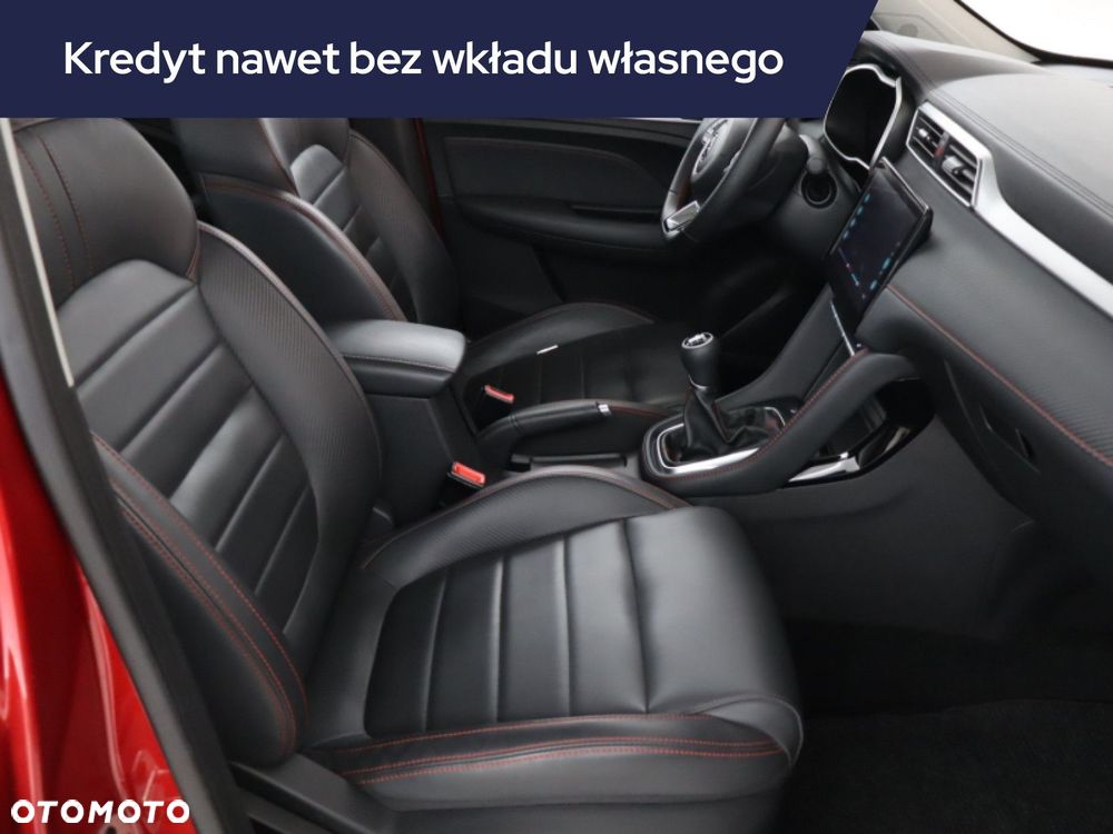 MG ZS - 11