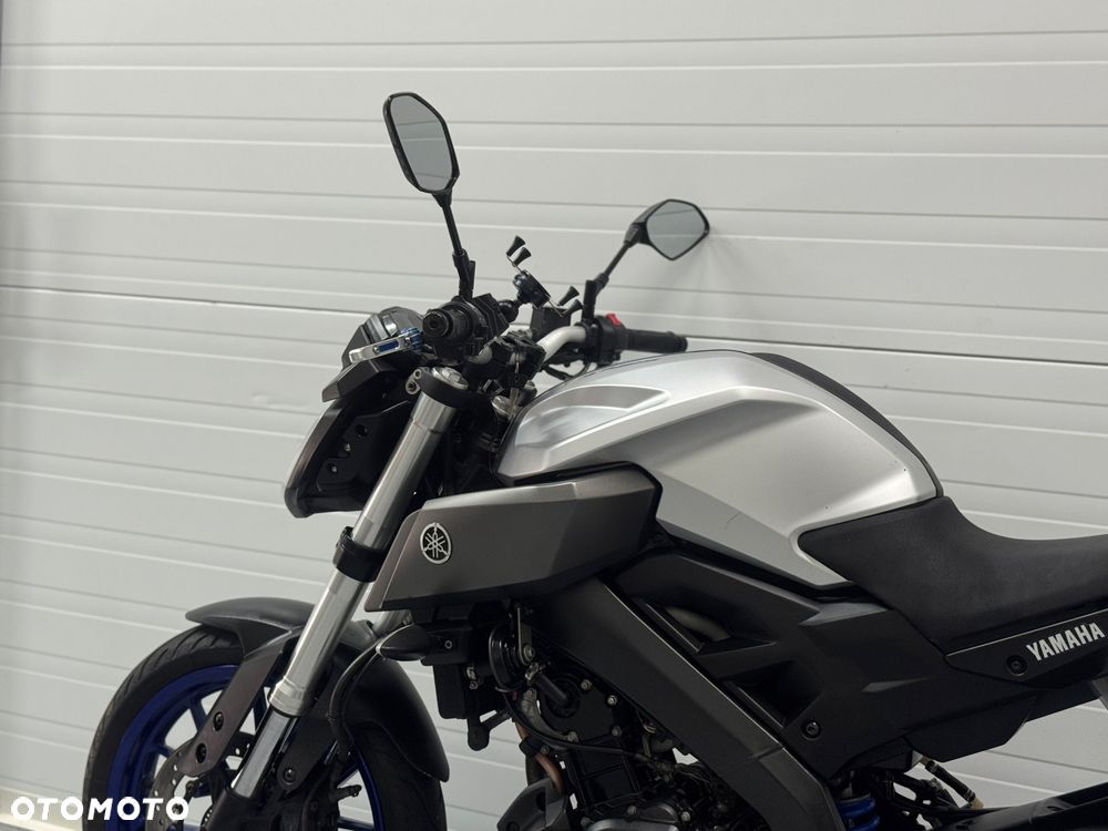 Yamaha MT - 12