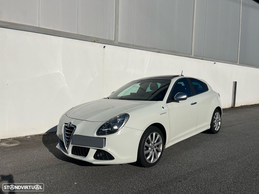 Alfa Romeo Giulietta 2.0 JTDm Distinctive TCT - 1