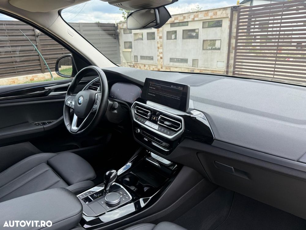 Mercedes-Benz CLA 180 7G-DCT Progressive - 38